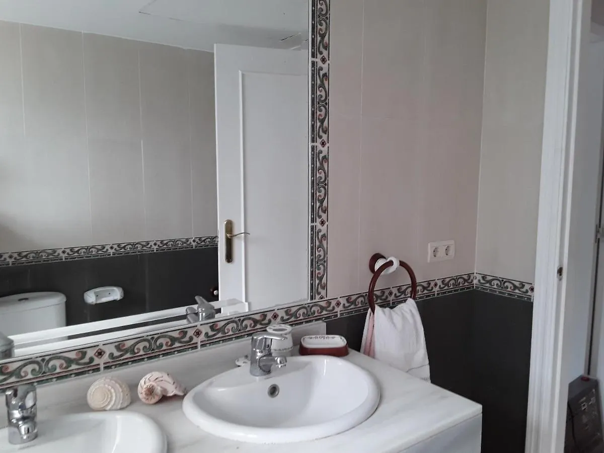 Апартаменты Holidays & Homes, Calahonda Royale Lirio, 300 M Playa Михас Испания